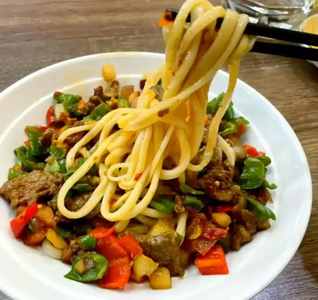Xinjiang Stir-Fried Noodles